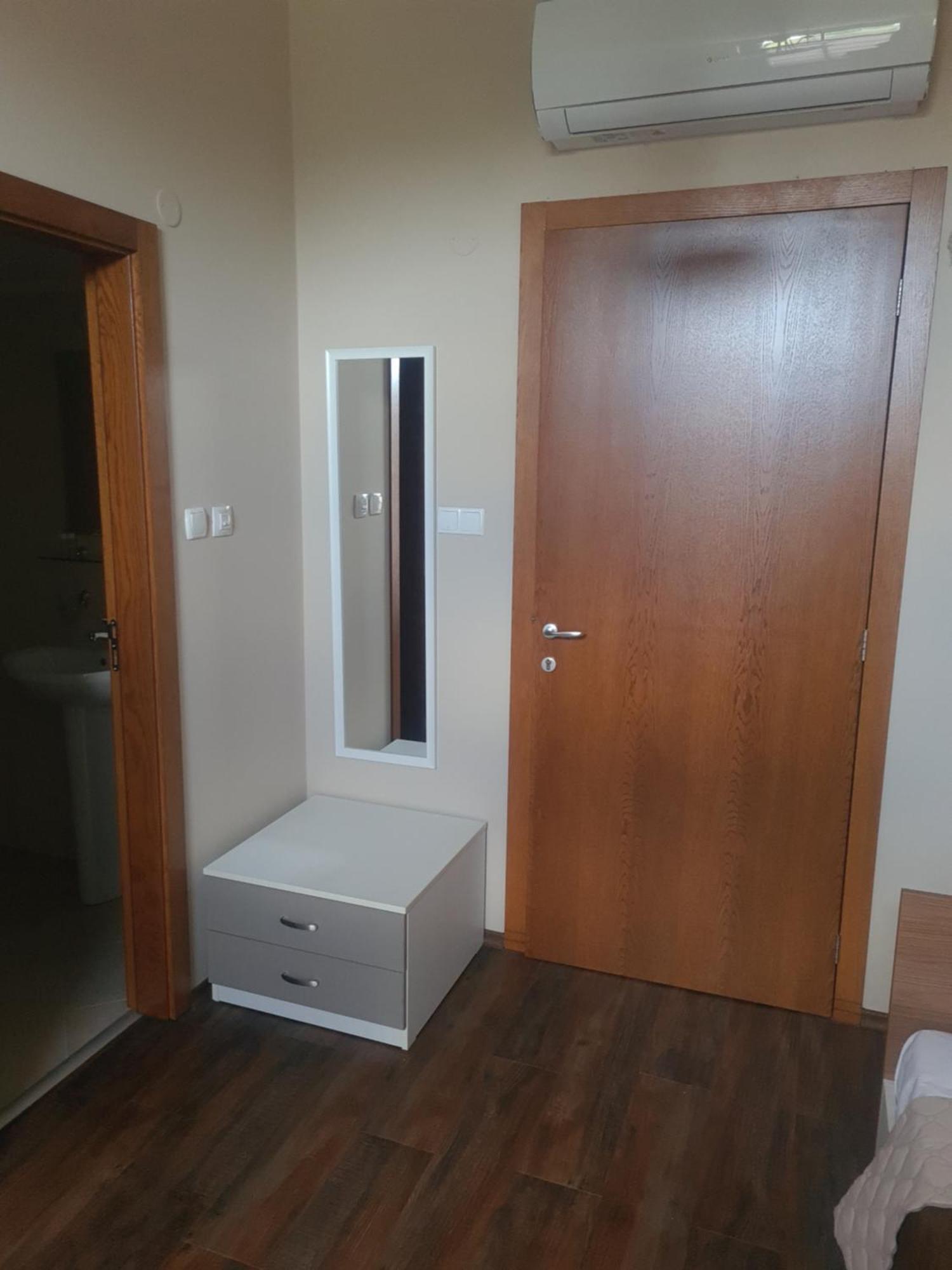 Balkan Aparts Hisarya Exterior photo